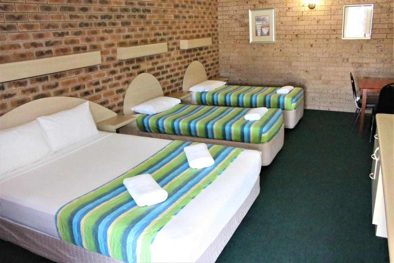 Castle Motor Lodge Bowen Buitenkant foto