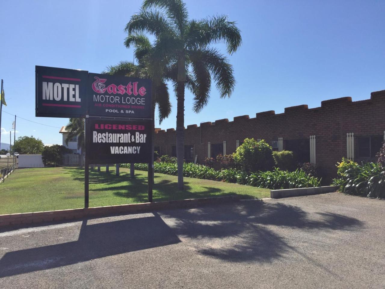Castle Motor Lodge Bowen Buitenkant foto