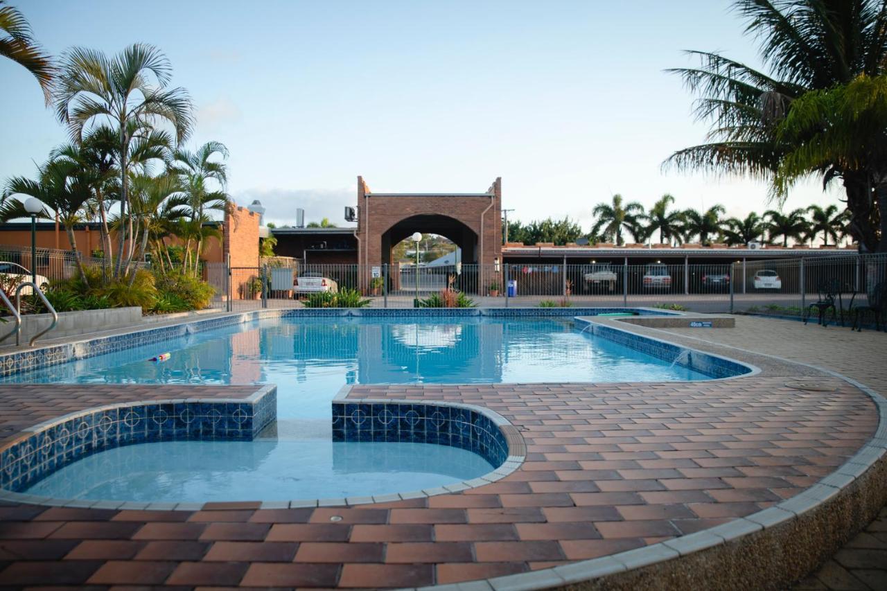 Castle Motor Lodge Bowen Buitenkant foto